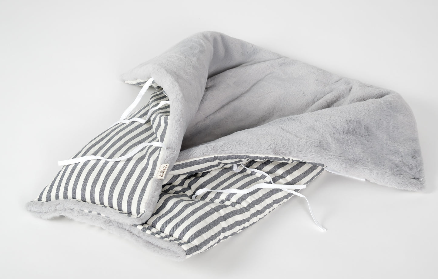 Saco capazo rayas gris con pelo gris